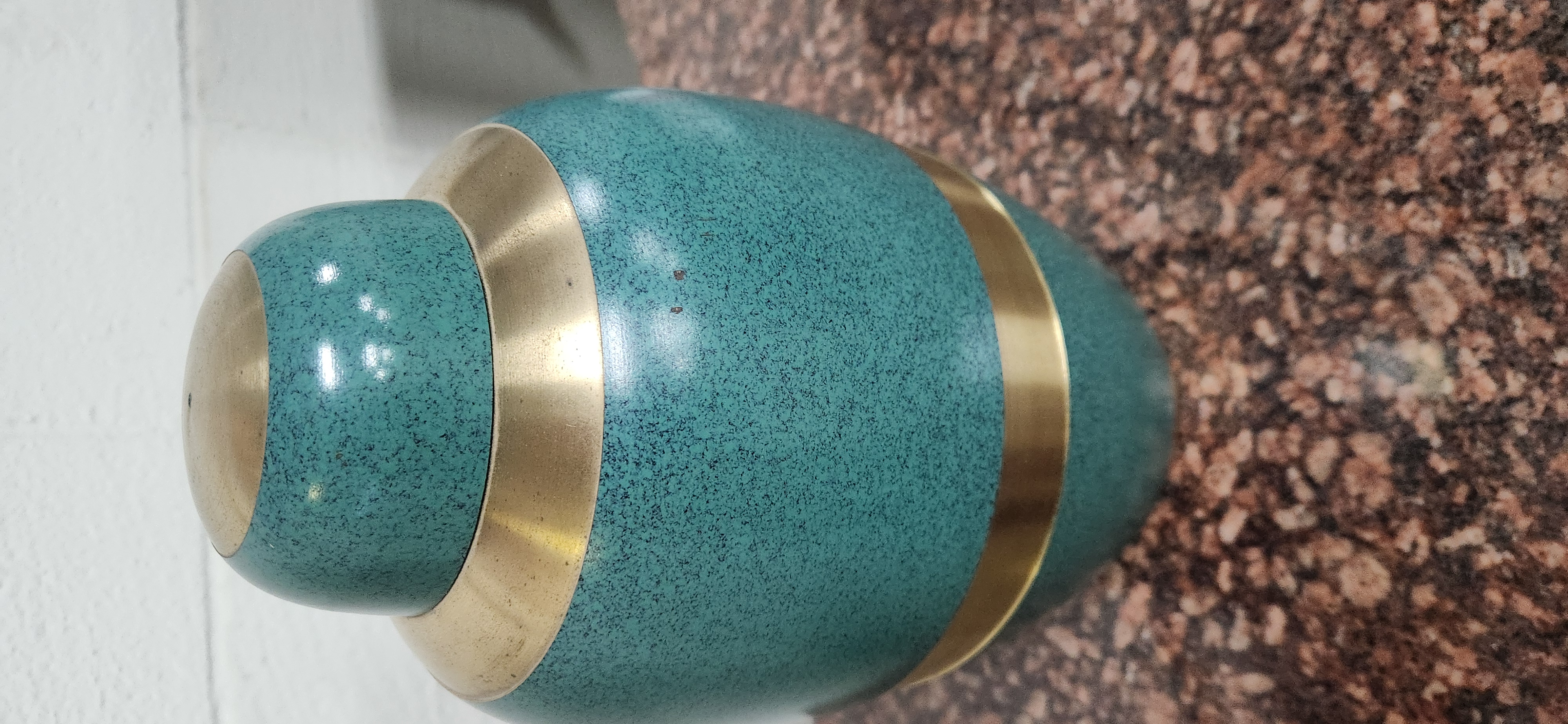 DISPLAY SET: Metal Urn #2503 - Image 4